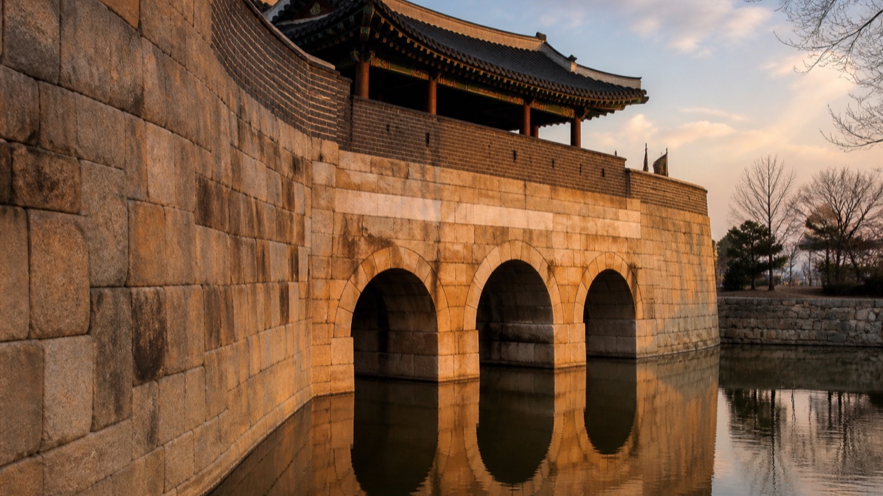 정조는 왜 수원에 화성을 지었나